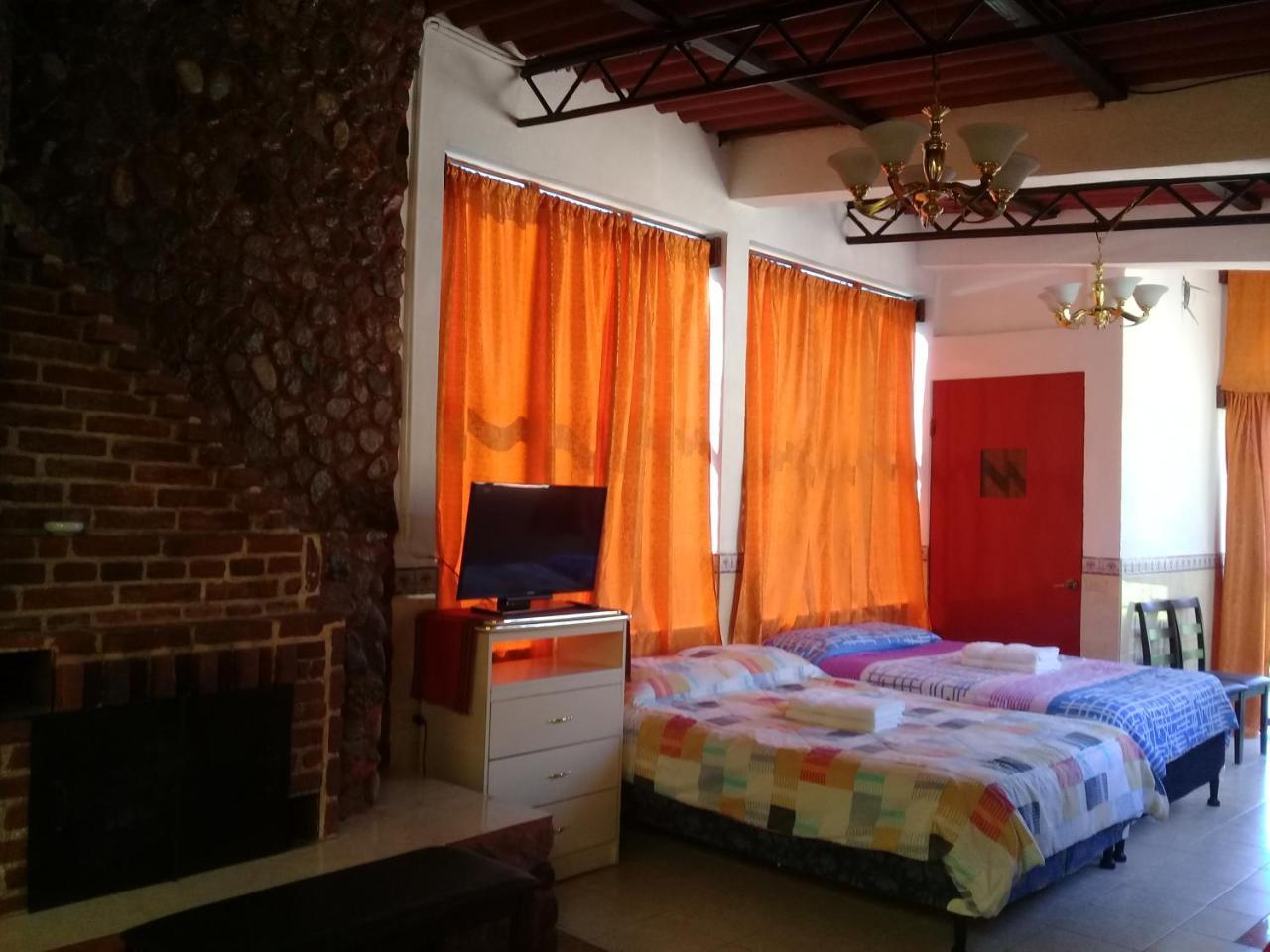 Hotel Nuestro Sueno Сан-Антонио-Палопо Экстерьер фото
